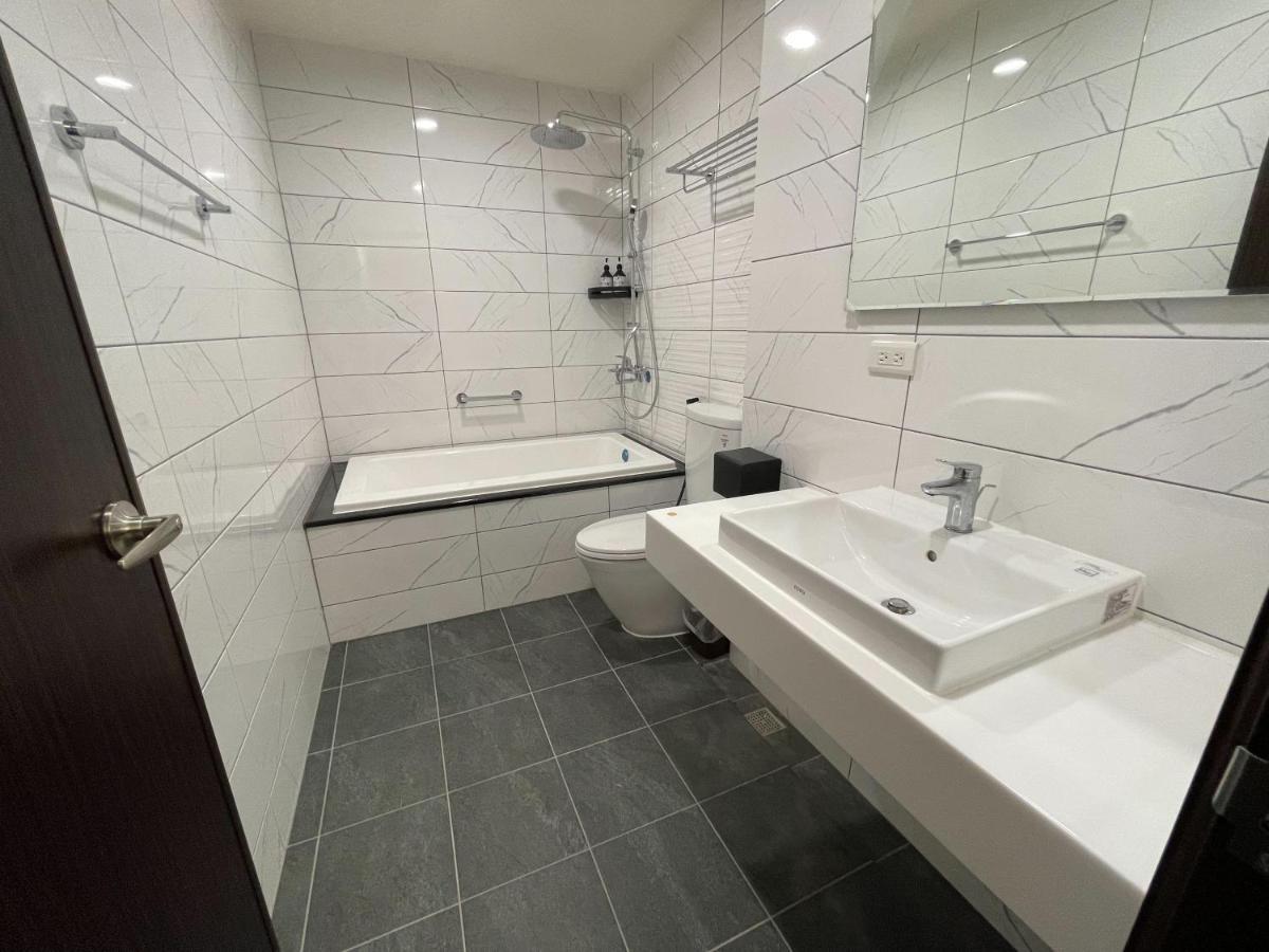 Six Seasons Inn - Qian He Tainan Luaran gambar