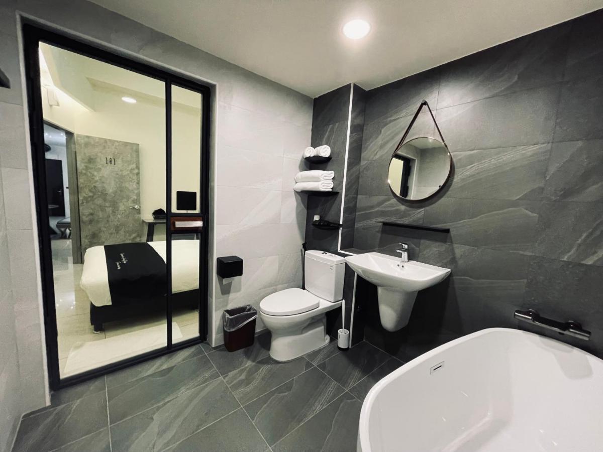 Six Seasons Inn - Qian He Tainan Luaran gambar