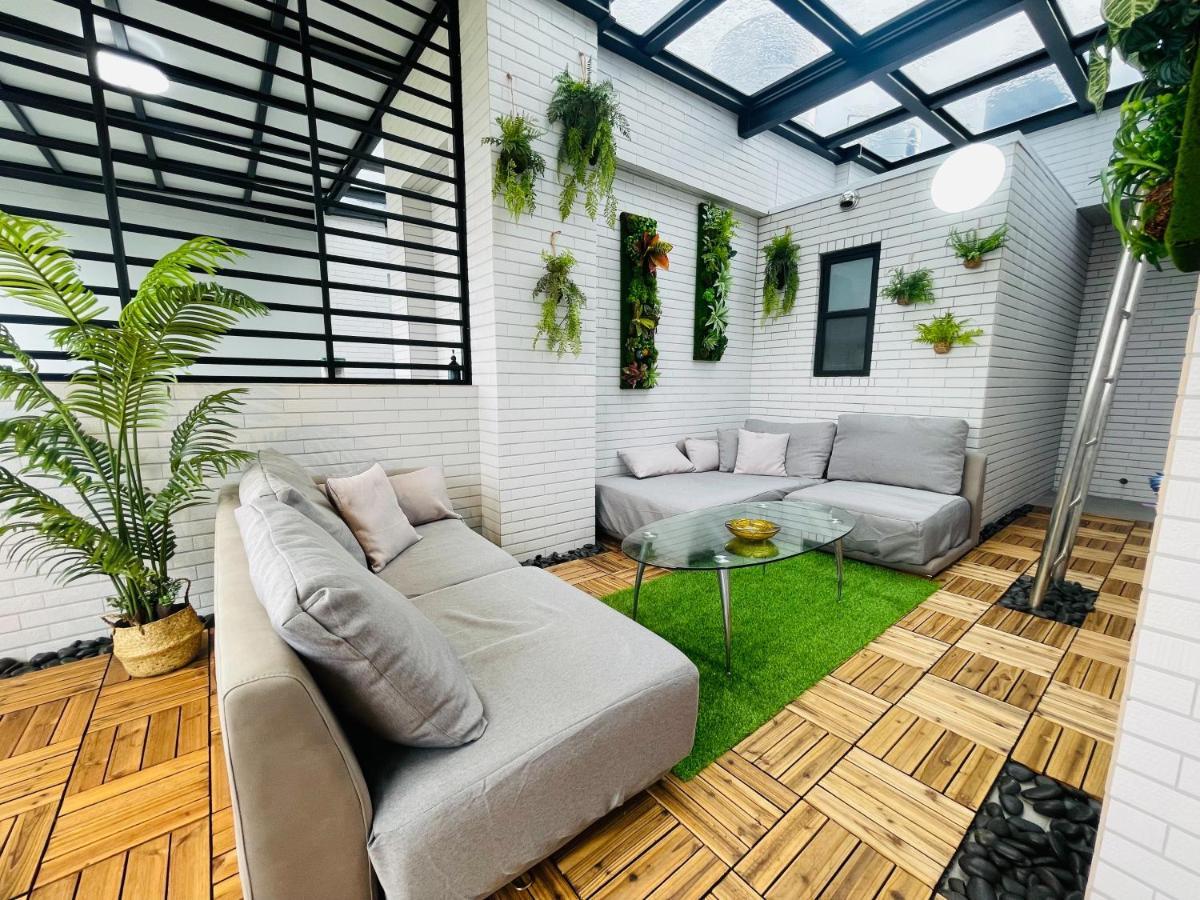 Six Seasons Inn - Qian He Tainan Luaran gambar